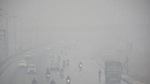 Vehicular traffic seen amid heavy fog on NH9 road in Dasna, Ghaziabad.(Sakib Ali/Hindustan Times) Vehicular traffic seen amid heavy fog on NH9 road in Dasna, Ghaziabad.(Sakib Ali/Hindustan Times)