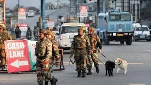 Peoples Democratic Party (PDP) leader Jai Parvez Ahmad’s personal security officer was killed after two terrorists opened fire, police said on Monday(HT Photo) Peoples Democratic Party (PDP) leader Jai Parvez Ahmad’s personal security officer was killed after two terrorists opened fire, police said on Monday(HT Photo)
