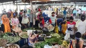 While cereal prices may continue to soften with the bumper kharif harvest arrivals and vegetable prices may ease with the winter crop. according to RBI.(HT File Photo) While cereal prices may continue to soften with the bumper kharif harvest arrivals and vegetable prices may ease with the winter crop. according to RBI.(HT File Photo)