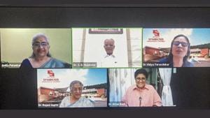 Dr. Bedi gave valuable advice to students on how to attain success with one’s own actions. Dr. Bedi gave valuable advice to students on how to attain success with one’s own actions.