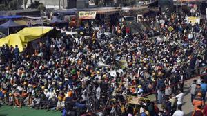 Farmers congregate during a protest against the new farm laws at Singhu (Delhi-Haryana Border) near New Delhi on Monday(Sanjeev Verma/HT PHOTO) Farmers congregate during a protest against the new farm laws at Singhu (Delhi-Haryana Border) near New Delhi on Monday(Sanjeev Verma/HT PHOTO)