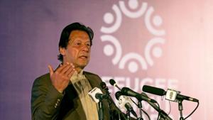 FILE PHOTO: Pakistan's Prime Minister Imran Khan speaks during an international conference on the future of Afghan refugees living in Pakistan, organized by Pakistan and the UN Refugee Agency in Islamabad, Pakistan February 17, 2020. REUTERS/Saiyna Bashir/File Photo FILE PHOTO: Pakistan's Prime Minister Imran Khan speaks during an international conference on the future of Afghan refugees living in Pakistan, organized by Pakistan and the UN Refugee Agency in Islamabad, Pakistan February 17, 2020. REUTERS/Saiyna Bashir/File Photo