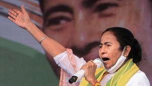 West Bengal Chief Minister Mamata Banerjee addresses a public meeting at Jalpaiguri district.(PTI) West Bengal Chief Minister Mamata Banerjee addresses a public meeting at Jalpaiguri district.(PTI)