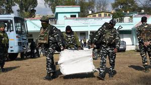 Security personnel leave for the election duty for the seventh phase of DDC elections, in Poonch.(ANI) Security personnel leave for the election duty for the seventh phase of DDC elections, in Poonch.(ANI)