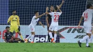 Sunil Chhetri gives Bengaluru FC the lead.(Image Courtesy: ISL) Sunil Chhetri gives Bengaluru FC the lead.(Image Courtesy: ISL)