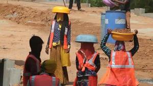 Two government reports suggest that there is significant ambiguity about the number of women workers in the country.(HT File Photo) Two government reports suggest that there is significant ambiguity about the number of women workers in the country.(HT File Photo)