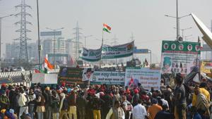 Demonstrators camped on National Highway-9 (NH9) during the ongoing protest against new farm laws, at the Delhi-Uttar Pradesh border, in Ghazipur.(Amal KS/HT PHOTO) Demonstrators camped on National Highway-9 (NH9) during the ongoing protest against new farm laws, at the Delhi-Uttar Pradesh border, in Ghazipur.(Amal KS/HT PHOTO)