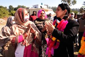Congress mayoral candidate Upinder Kaur Ahluwalia at an election meeting at Bhanu village in ward no 19 in Panchkula on Saturday.(SANT ARORA/HT) Congress mayoral candidate Upinder Kaur Ahluwalia at an election meeting at Bhanu village in ward no 19 in Panchkula on Saturday.(SANT ARORA/HT)