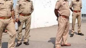 Police managed to pull out all four and rushed them to a hospital where doctors declared them brought dead, said the SP. (HT File photo) Police managed to pull out all four and rushed them to a hospital where doctors declared them brought dead, said the SP. (HT File photo)