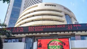 Following the sharp selling, the market capitalisation of BSE-listed firms plummeted by Rs 6,59,313.65 crore to Rs 1,78,79,323.05 crore.(PTI) Following the sharp selling, the market capitalisation of BSE-listed firms plummeted by Rs 6,59,313.65 crore to Rs 1,78,79,323.05 crore.(PTI)