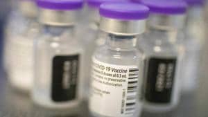 All hopes are now pinned on vaccines, which the government will use to 250 million people at most risk by the summer of 2021. Five experimental vaccines are in advanced stages of clinical trials in India.(AP Photo)