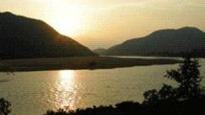 The NTCA’s letter to the Odisha government comes in the backdrop of a failed exercise to repopulate the dwindling tiger population of Satkosia, Odisha’s second tiger reserve after Similipal. (View of the Satkosia Tiger Reserve) The NTCA’s letter to the Odisha government comes in the backdrop of a failed exercise to repopulate the dwindling tiger population of Satkosia, Odisha’s second tiger reserve after Similipal. (View of the Satkosia Tiger Reserve)