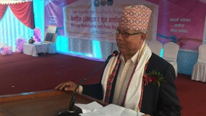 Nepal Communist Party spokesperson Narayan Kaji Shrestha said, “A total of 315 Central Committee Members have voted in favour of Madhav Nepal.”(Facebook/@madhavnepaluml) Nepal Communist Party spokesperson Narayan Kaji Shrestha said, “A total of 315 Central Committee Members have voted in favour of Madhav Nepal.”(Facebook/@madhavnepaluml)