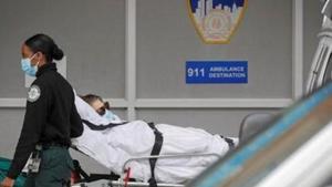 Health officials are worried that a surge in infections from holiday gatherings could overwhelm hospitals, some of which are already at capacity after Thanksgiving celebrations.(REUTERS) Health officials are worried that a surge in infections from holiday gatherings could overwhelm hospitals, some of which are already at capacity after Thanksgiving celebrations.(REUTERS)