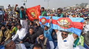 Farmers from Tamil Nadu join the ongoing 'Delhi Chalo' agitation against the new farm laws, at Singhu border in New Delhi.(PTI) Farmers from Tamil Nadu join the ongoing 'Delhi Chalo' agitation against the new farm laws, at Singhu border in New Delhi.(PTI)