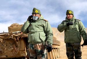 Army chief General MM Naravane visited forward areas of Fire and Fury Corps including Rechin La and undertook a first-hand assessment of the situation along the LAC in Leh, a day earlier on Wednesday.(ANI PHOTO.) Army chief General MM Naravane visited forward areas of Fire and Fury Corps including Rechin La and undertook a first-hand assessment of the situation along the LAC in Leh, a day earlier on Wednesday.(ANI PHOTO.)