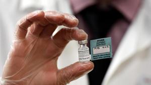 The vaccines being developed will be effective against the new variants of Covid-19 as well, it is being hoped.(REUTERS) The vaccines being developed will be effective against the new variants of Covid-19 as well, it is being hoped.(REUTERS)