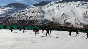 Participants of the ice hockey training camp practising at the rink in Kaza in tribal Lahaul and Spiti district of Himachal Pradesh.(HT Photo) Participants of the ice hockey training camp practising at the rink in Kaza in tribal Lahaul and Spiti district of Himachal Pradesh.(HT Photo)