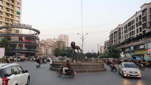 The 24.9-km Metro-5 corridor will connect Thane and Kalyan (seen above) via the power loom town of Bhiwandi and will have 17 stations.(HT File) The 24.9-km Metro-5 corridor will connect Thane and Kalyan (seen above) via the power loom town of Bhiwandi and will have 17 stations.(HT File)