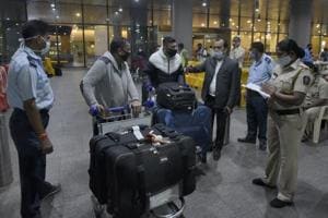 The civic body had received a list of 55 travellers on Thursday from the state government who had returned from the UK between November 25 and December 23.(HT FILE) The civic body had received a list of 55 travellers on Thursday from the state government who had returned from the UK between November 25 and December 23.(HT FILE)