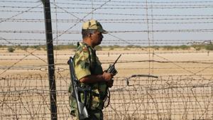 A security personnel at BOP Narabet near India-Pakistan international border in Gujarat.(Siddharaj Solanki/ Hindustan Times File Photo) A security personnel at BOP Narabet near India-Pakistan international border in Gujarat.(Siddharaj Solanki/ Hindustan Times File Photo)