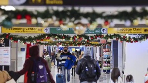 Ontario reported 4,301 new cases over the past two days on Saturday, with the province seeing more than 2,000 cases per day for 12 consecutive days.(Bloomberg image) Ontario reported 4,301 new cases over the past two days on Saturday, with the province seeing more than 2,000 cases per day for 12 consecutive days.(Bloomberg image)