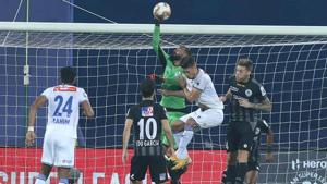 Arindam Bhattacharja and Vishal Kaith displayed great form at either end.(ISL)