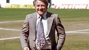 Photo of former Manchester United and Scotland manager Tommy Docherty(Twitter) Photo of former Manchester United and Scotland manager Tommy Docherty(Twitter)