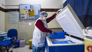 A medic inside the national capital's first COVID-19 vaccination centre, at Srinivaspuri area in New Delhi.(PTI) A medic inside the national capital's first COVID-19 vaccination centre, at Srinivaspuri area in New Delhi.(PTI)