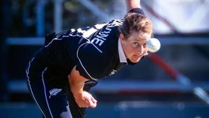 Sophie Devine of New Zealand bowls.(Getty Images) Sophie Devine of New Zealand bowls.(Getty Images)
