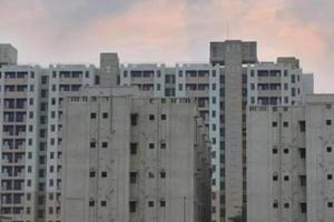 A view of Delhi Development Authority (DDA) flats at Narela iin September 2018.(Amal KS/HT FILE PHOTO) A view of Delhi Development Authority (DDA) flats at Narela iin September 2018.(Amal KS/HT FILE PHOTO)