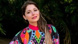 Singer Kanika Kapoor has sung and composed a number of singles and playbacks in Bollywood. Singer Kanika Kapoor has sung and composed a number of singles and playbacks in Bollywood.