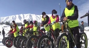 The tourism department of Jammu and Kashmir’s Gulmarg District on Saturday started winter games here in an effort to boost tourism.(Yahoo) The tourism department of Jammu and Kashmir’s Gulmarg District on Saturday started winter games here in an effort to boost tourism.(Yahoo)