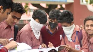 Government schools in Assam have been holding offline classes for students of classes 8 and above from September last year. From January 1 this year even primary schools have started holding regular classes with strict Covid-19 safety measures.(Image used for representation).(HT PHOTO.) Government schools in Assam have been holding offline classes for students of classes 8 and above from September last year. From January 1 this year even primary schools have started holding regular classes with strict Covid-19 safety measures.(Image used for representation).(HT PHOTO.)