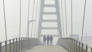 Weather department scientist says the improvement in air quality in Delhi will be visible from Saturday morning.(PTI) Weather department scientist says the improvement in air quality in Delhi will be visible from Saturday morning.(PTI)