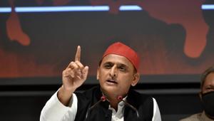 Samajwadi Party President Akhilesh Yadav said that the coronavirus vaccination programme was a sensitive process and the Centre should not treat it like a ‘sajaawati-dikhaawati’ (cosmetic) event(PTI) Samajwadi Party President Akhilesh Yadav said that the coronavirus vaccination programme was a sensitive process and the Centre should not treat it like a ‘sajaawati-dikhaawati’ (cosmetic) event(PTI)