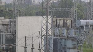 Power producers give 45 days to discoms to pay bills for electricity supply. After that, outstanding dues become overdue and generators charge penal interest on that in most cases.(Sakib Ali/HT file photo. Representative image) Power producers give 45 days to discoms to pay bills for electricity supply. After that, outstanding dues become overdue and generators charge penal interest on that in most cases.(Sakib Ali/HT file photo. Representative image)