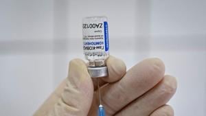 A medical worker fills a syringe with Sputnik V (Gam-COVID-Vac) vaccine as she prepares to vaccinate a Russian Army service member at a clinic in the city of Rostov-On-Don, Russia.(REUTERS) A medical worker fills a syringe with Sputnik V (Gam-COVID-Vac) vaccine as she prepares to vaccinate a Russian Army service member at a clinic in the city of Rostov-On-Don, Russia.(REUTERS)