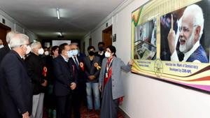 Union minister for health and family welfare, science and technology and earth sciences, Dr Harsh Vardhan inaugurating the poster gallery, at the National Metrology Conclave and the 75th CSIR-National Physical Laboratory Foundation Day celebrations, in New Delhi on Monday.(ANI Photo) Union minister for health and family welfare, science and technology and earth sciences, Dr Harsh Vardhan inaugurating the poster gallery, at the National Metrology Conclave and the 75th CSIR-National Physical Laboratory Foundation Day celebrations, in New Delhi on Monday.(ANI Photo)