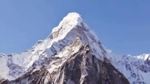 Mount Everest.(HT file) Mount Everest.(HT file)
