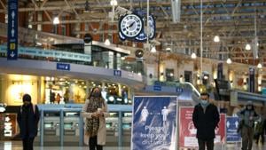 Commuters on the concourse at London Waterloo railway station in London, UK on Tuesday.(Bloomberg Photo) Commuters on the concourse at London Waterloo railway station in London, UK on Tuesday.(Bloomberg Photo)