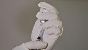 A paramedic fills a syringe with a vaccine against the coronavirus disease (Covid-19) before administering it to a health worker during its trials at Civil Hospital in Ahmedabad on January 5, 2021.(Reuters File Photo) A paramedic fills a syringe with a vaccine against the coronavirus disease (Covid-19) before administering it to a health worker during its trials at Civil Hospital in Ahmedabad on January 5, 2021.(Reuters File Photo)