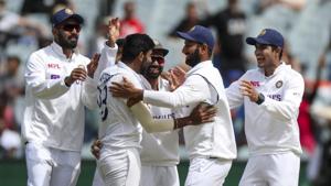 Melbourne: India's Jasprit Bumrah, second left, is congratulated by teammates after dismissing Australia's Steve Smith during play on day three of the second cricket test between India and Australia at the Melbourne Cricket Ground.(AP) Melbourne: India's Jasprit Bumrah, second left, is congratulated by teammates after dismissing Australia's Steve Smith during play on day three of the second cricket test between India and Australia at the Melbourne Cricket Ground.(AP)