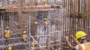 Price of construction steel or TMT bars had recently touched Rs 45,000 a tonne in some markets.(Bloomberg Fille Photo) Price of construction steel or TMT bars had recently touched Rs 45,000 a tonne in some markets.(Bloomberg Fille Photo)