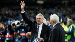 Etihad Stadium, Manchester, England - 15/3/16 Former Manchester City footballer Colin Bell waves to fans(REUTERS) Etihad Stadium, Manchester, England - 15/3/16 Former Manchester City footballer Colin Bell waves to fans(REUTERS)