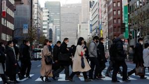 Tokyo found more than 2,000 cases of coronavirus Thursday, a record, broadcaster NHK reported, citing an unidentified official.(Reuters | Representational image) Tokyo found more than 2,000 cases of coronavirus Thursday, a record, broadcaster NHK reported, citing an unidentified official.(Reuters | Representational image)