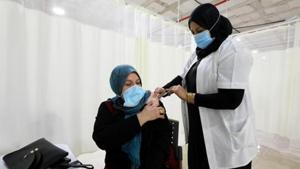 Israel credits its universal health coverage, centralized system and extensive digitized records for enabling the fast distribution and analysis of the vaccine effort.(REUTERS (Representative Image)) Israel credits its universal health coverage, centralized system and extensive digitized records for enabling the fast distribution and analysis of the vaccine effort.(REUTERS (Representative Image))
