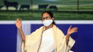 Mamata Banerjee was addressing the inauguration of the 26th edition of the KIFF.(PTI) Mamata Banerjee was addressing the inauguration of the 26th edition of the KIFF.(PTI)