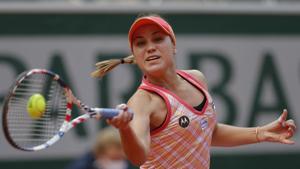 File - In this Oct. 10, 2020, file photo, Sofia Kenin, of the United States, plays a shot against Poland's Iga Swiatek in the final match of the French Open tennis tournament at the Roland Garros stadium in Paris, France. Kenin is the top-seeded woman in Abu Dhabi, where the first women’s tour-level tennis event of 2021 begins main-draw play on Wednesday, Jan. 6, 2021. (AP Photo/Michel Euler, File)(AP) File - In this Oct. 10, 2020, file photo, Sofia Kenin, of the United States, plays a shot against Poland's Iga Swiatek in the final match of the French Open tennis tournament at the Roland Garros stadium in Paris, France. Kenin is the top-seeded woman in Abu Dhabi, where the first women’s tour-level tennis event of 2021 begins main-draw play on Wednesday, Jan. 6, 2021. (AP Photo/Michel Euler, File)(AP)