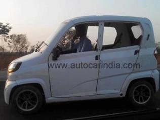 Bajaj RE60 spy pics Bajaj RE60 spy pics